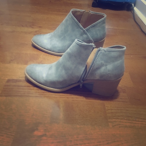 Shoes - Ankle booties